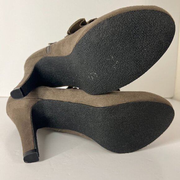 Madden Girl Raleigh Taupe Faux Suede Ruffle Round Platform Toe Booties Sz 8 - Picture 11 of 14